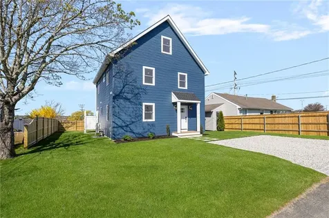 11 Gunning Court Middletown RI 02842