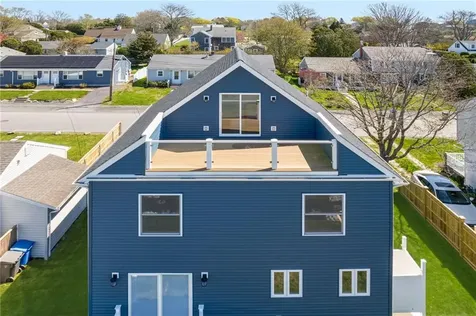 11 Gunning Court Middletown RI 02842