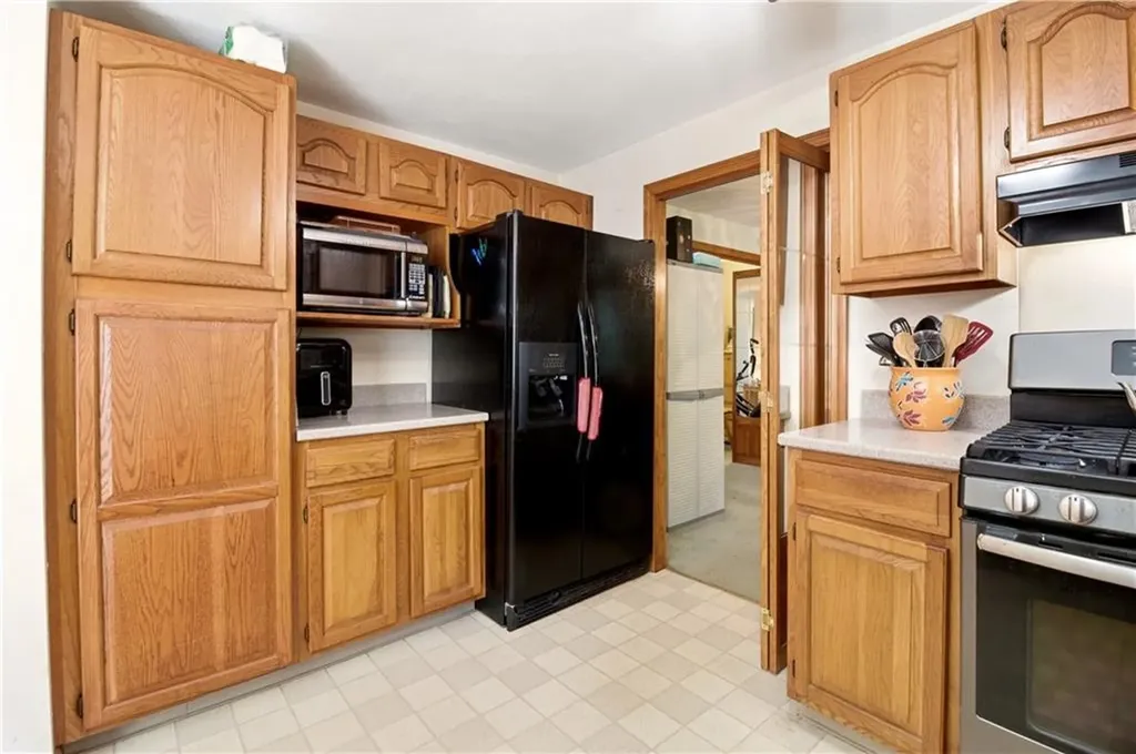 30 Wood Cove Drive Coventry RI 02816
