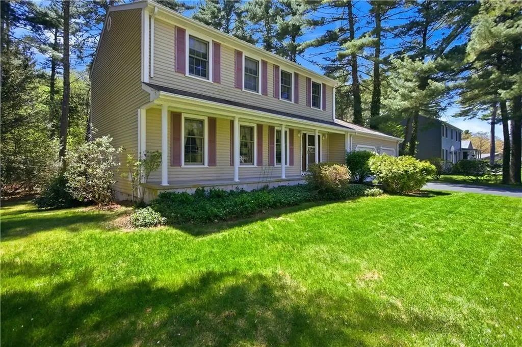 30 Wood Cove Drive Coventry RI 02816