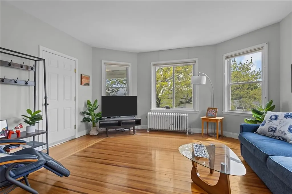 85 Blaisdell Avenue Pawtucket RI 02860