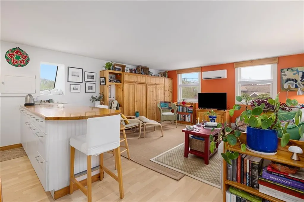 93 Old Succotash Road South Kingstown RI 02879