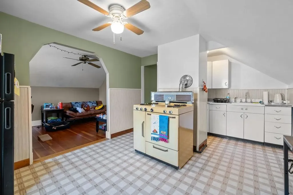 95 Saint Paul Street North Smithfield RI 02896