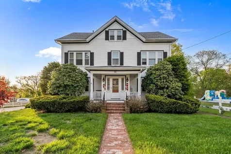 95 Saint Paul Street North Smithfield RI 02896