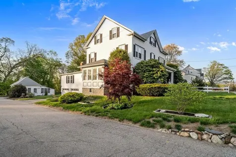 95 Saint Paul Street North Smithfield RI 02896