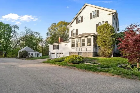 95 Saint Paul Street North Smithfield RI 02896