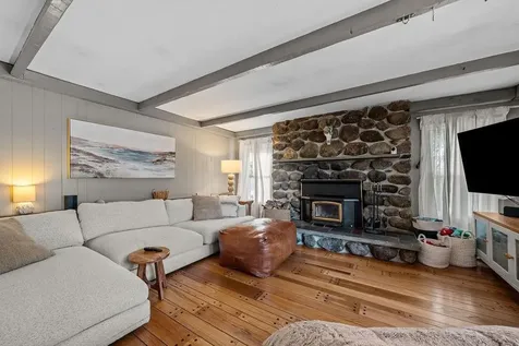 95 Saint Paul Street North Smithfield RI 02896