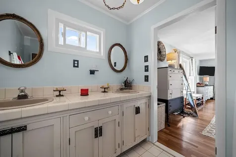 95 Saint Paul Street North Smithfield RI 02896