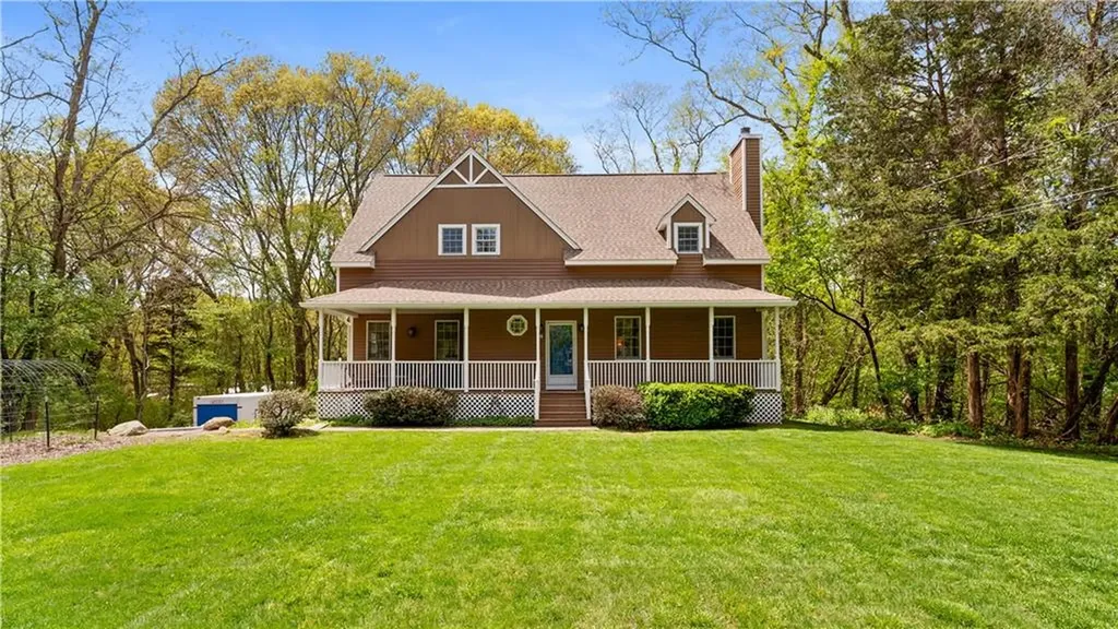55 Fishing Cove Road North Kingstown RI 02852