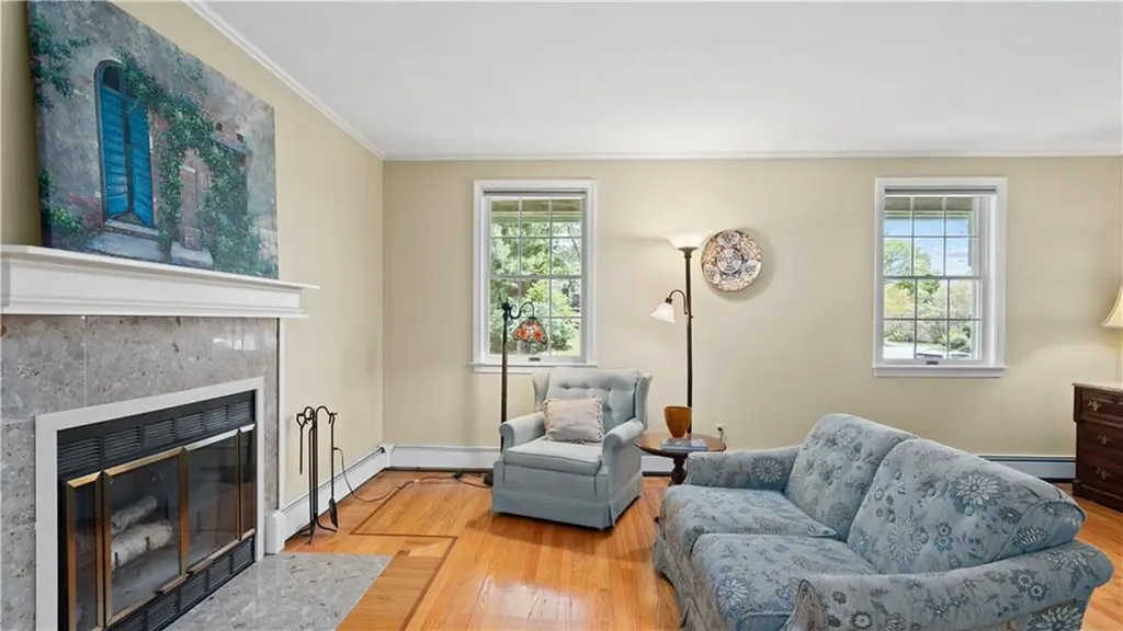 55 Fishing Cove Road North Kingstown RI 02852
