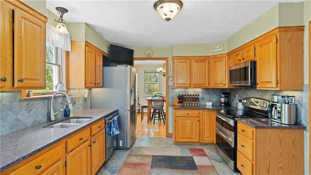 55 Fishing Cove Road North Kingstown RI 02852