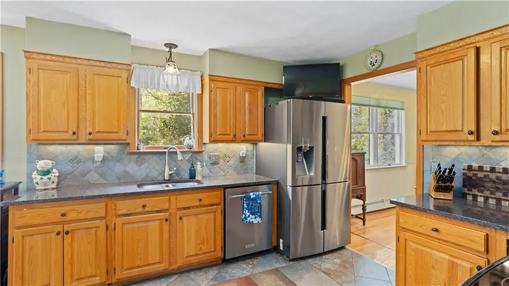 55 Fishing Cove Road North Kingstown RI 02852