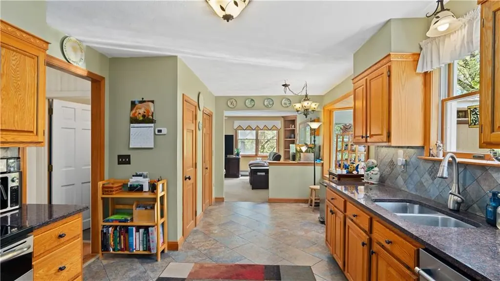 55 Fishing Cove Road North Kingstown RI 02852