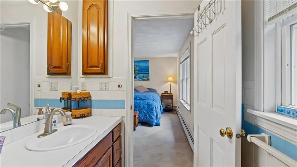 55 Fishing Cove Road North Kingstown RI 02852