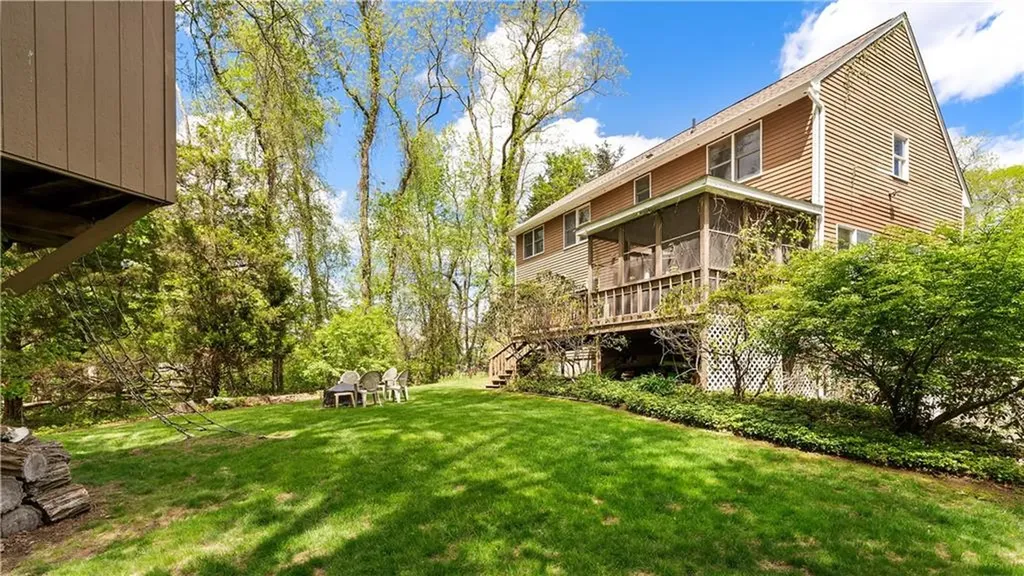 55 Fishing Cove Road North Kingstown RI 02852