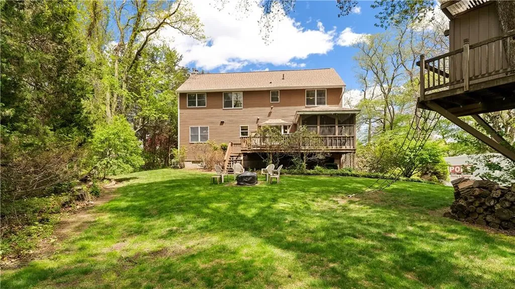 55 Fishing Cove Road North Kingstown RI 02852