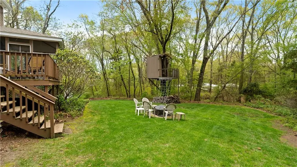 55 Fishing Cove Road North Kingstown RI 02852