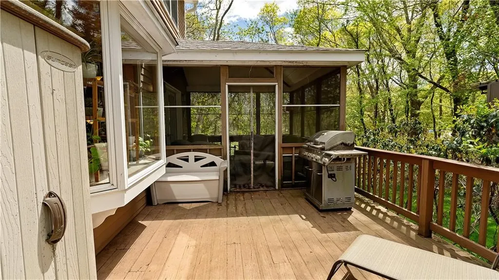 55 Fishing Cove Road North Kingstown RI 02852