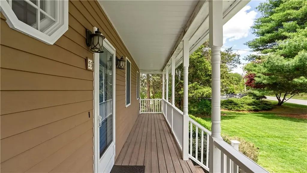 55 Fishing Cove Road North Kingstown RI 02852