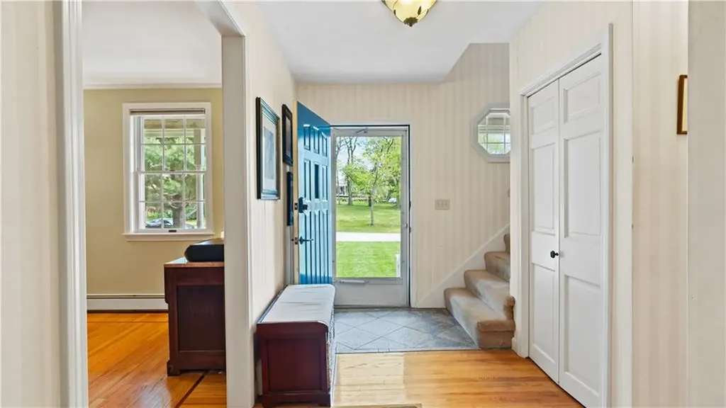 55 Fishing Cove Road North Kingstown RI 02852