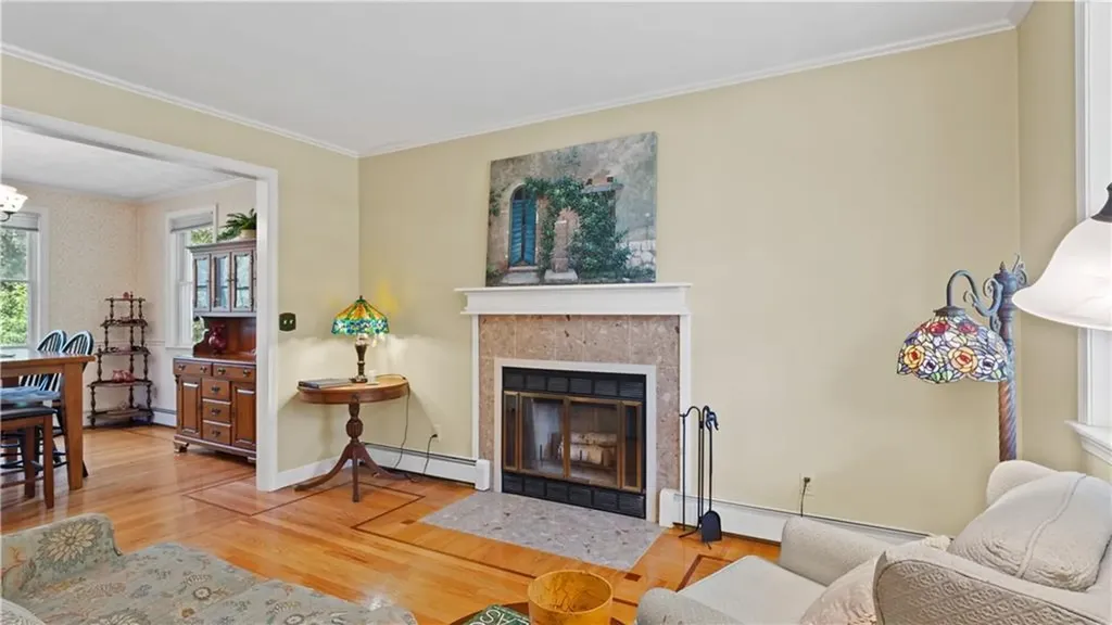 55 Fishing Cove Road North Kingstown RI 02852