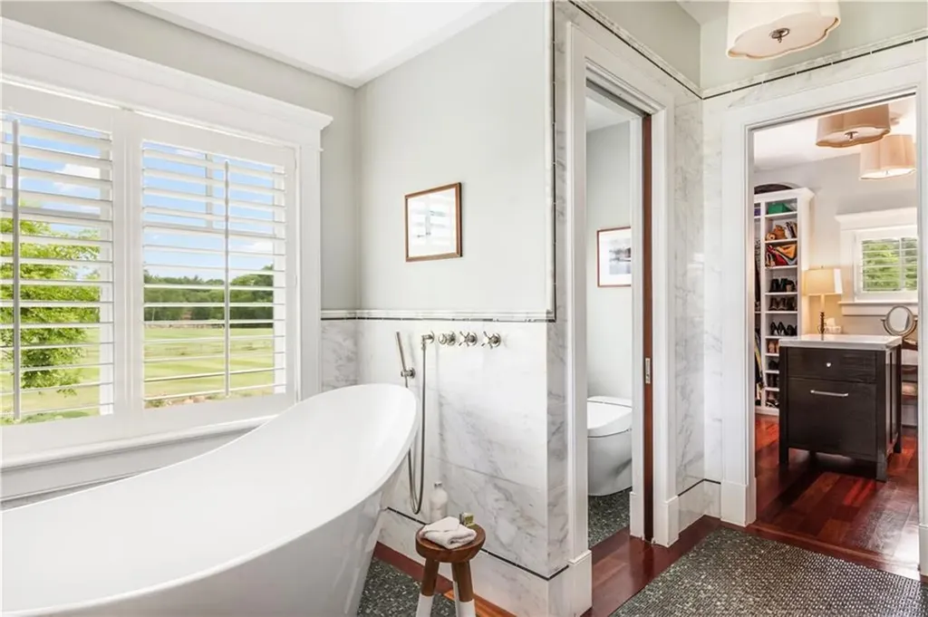 1 20 Gerald's Farm Drive Exeter RI 02822