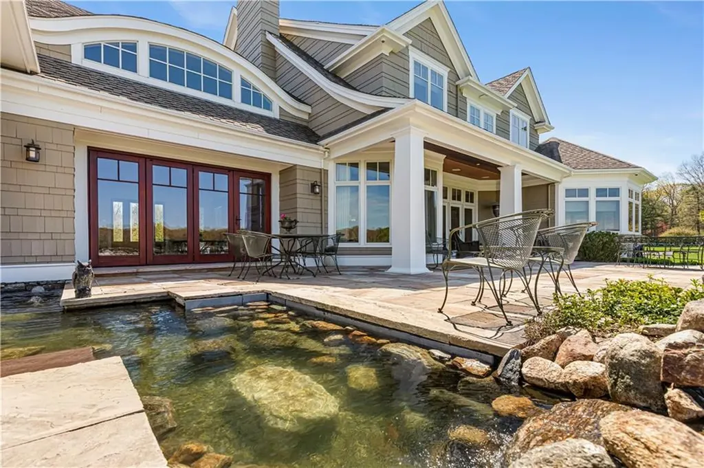 1 20 Gerald's Farm Drive Exeter RI 02822