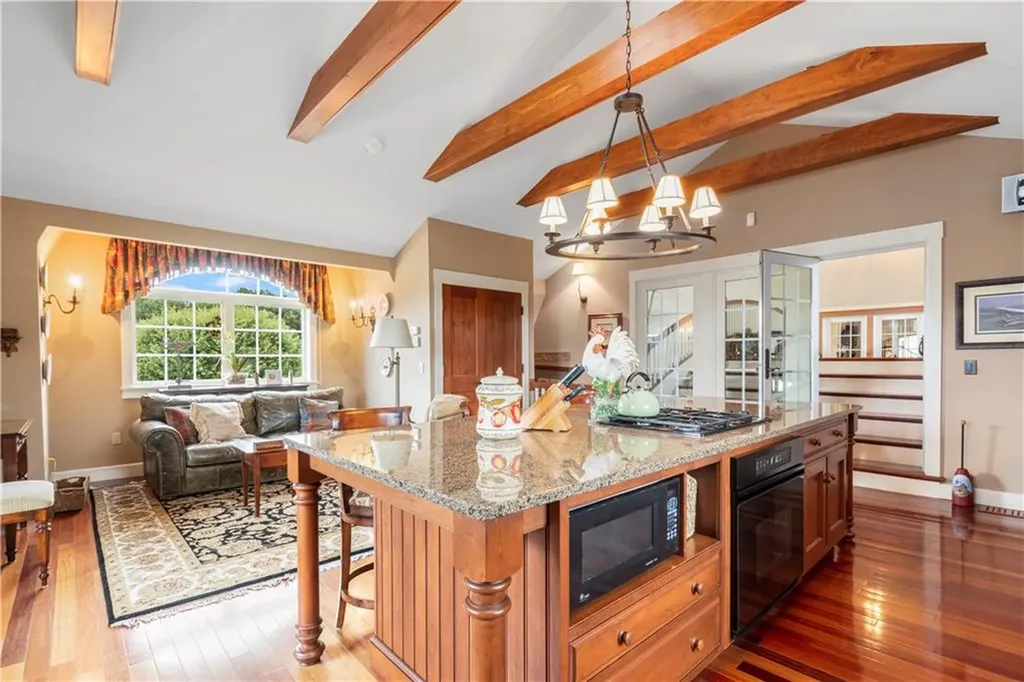 1 20 Gerald's Farm Drive Exeter RI 02822