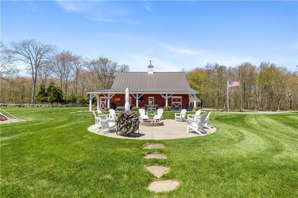 1 20 Gerald's Farm Drive Exeter RI 02822