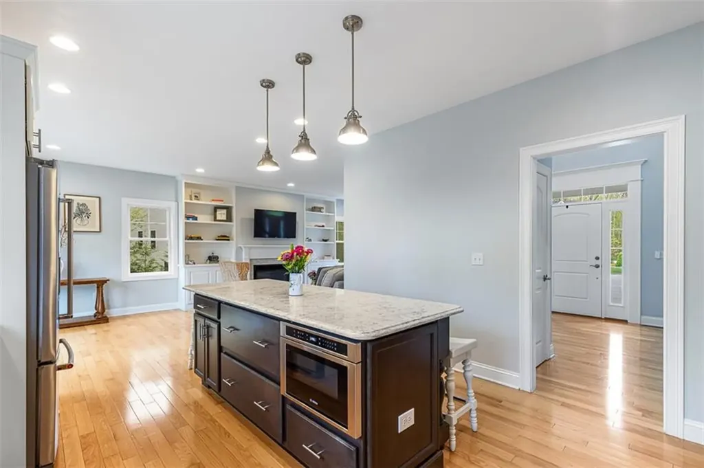 76 Woods Lane Cranston RI 02921