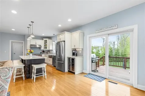 76 Woods Lane Cranston RI 02921