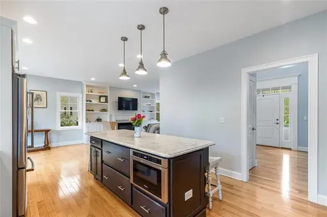 76 Woods Lane Cranston RI 02921