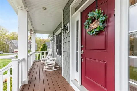 76 Woods Lane Cranston RI 02921