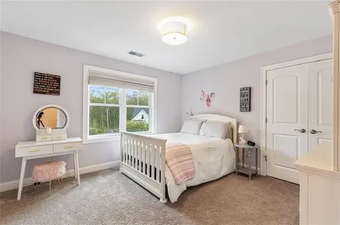 76 Woods Lane Cranston RI 02921