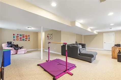 76 Woods Lane Cranston RI 02921