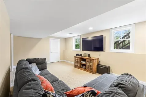 76 Woods Lane Cranston RI 02921