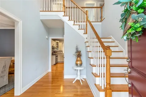 76 Woods Lane Cranston RI 02921
