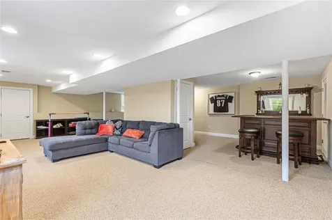 76 Woods Lane Cranston RI 02921