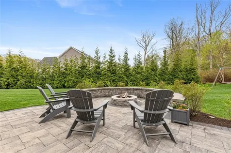 76 Woods Lane Cranston RI 02921