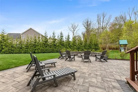 76 Woods Lane Cranston RI 02921