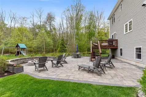 76 Woods Lane Cranston RI 02921