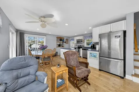 11 Johnson Avenue North Kingstown RI 02852