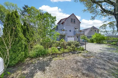 11 Johnson Avenue North Kingstown RI 02852