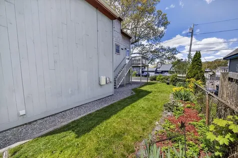 11 Johnson Avenue North Kingstown RI 02852