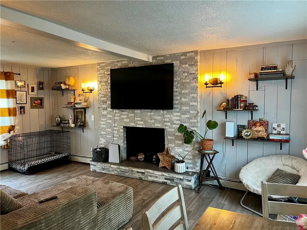 72 Farnum Pike Smithfield RI 02917