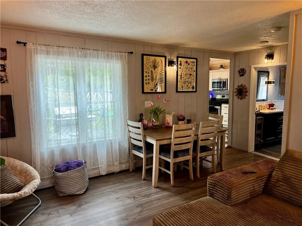 72 Farnum Pike Smithfield RI 02917