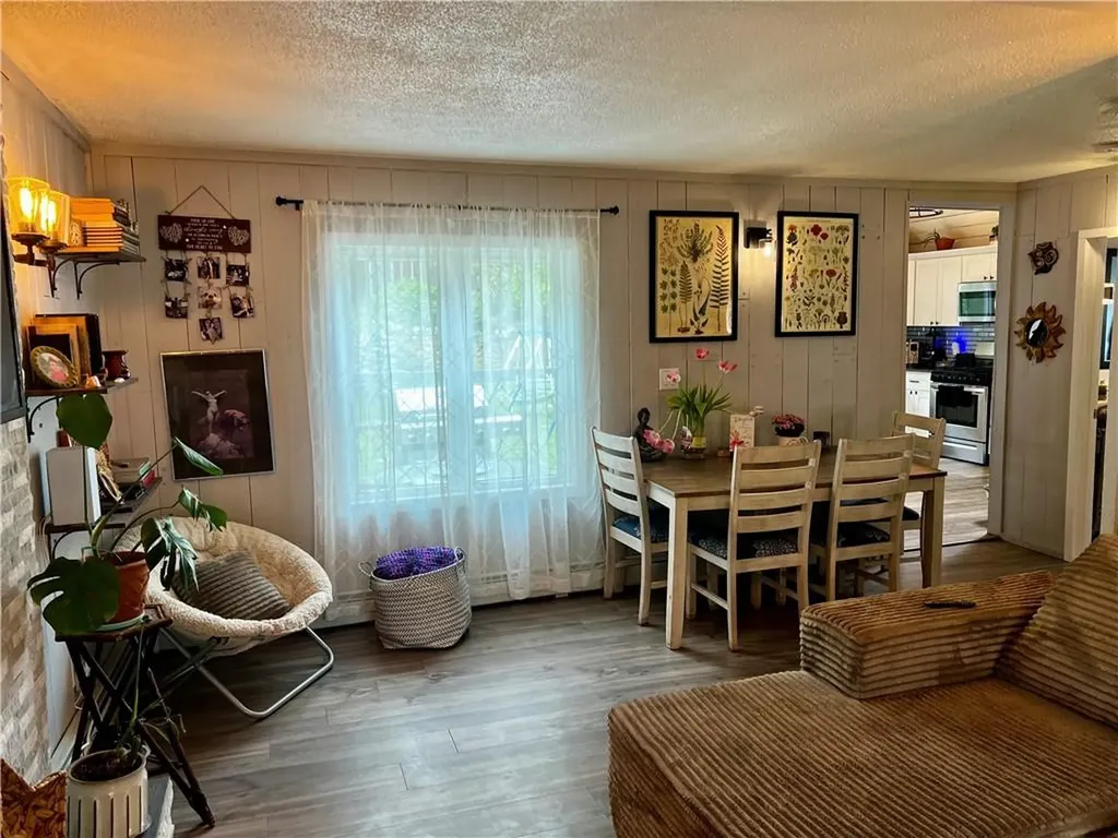 72 Farnum Pike Smithfield RI 02917