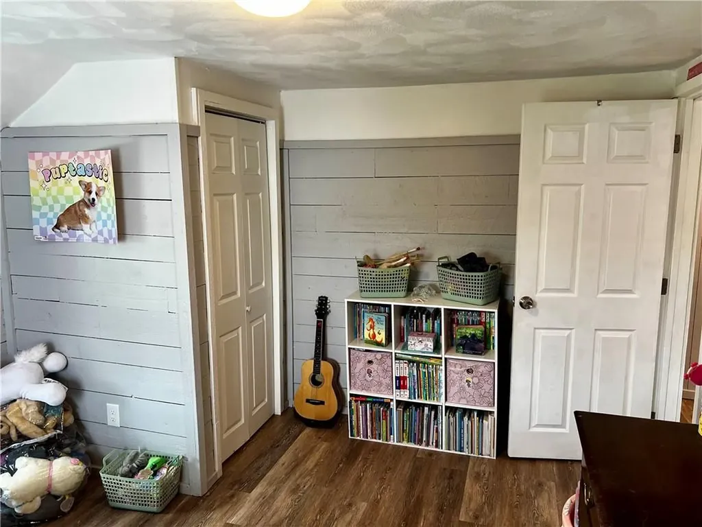 72 Farnum Pike Smithfield RI 02917