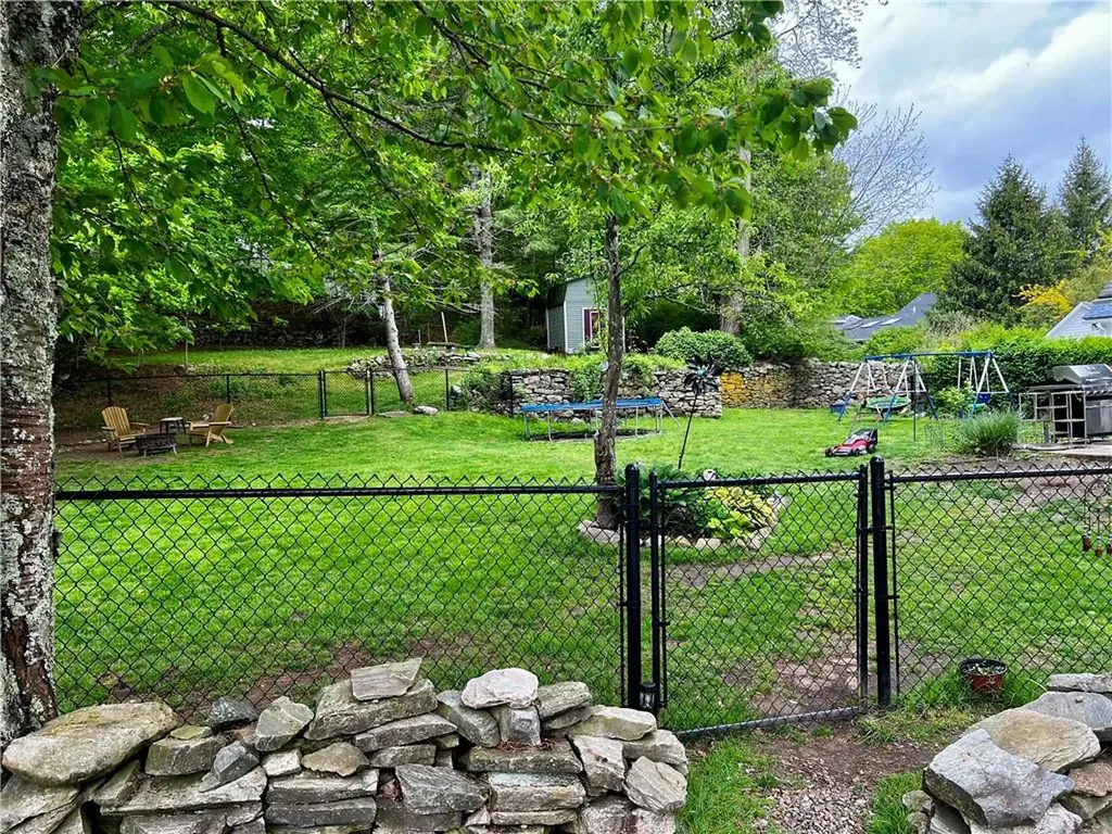 72 Farnum Pike Smithfield RI 02917
