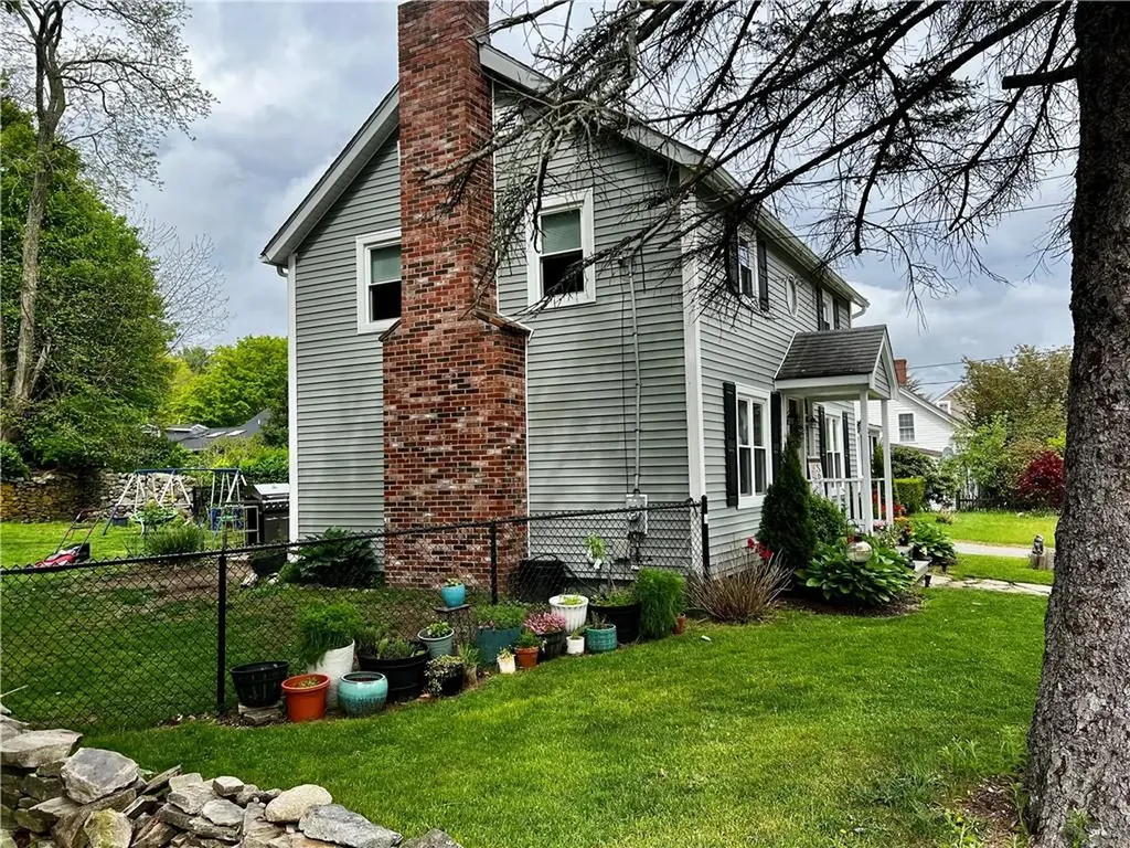 72 Farnum Pike Smithfield RI 02917